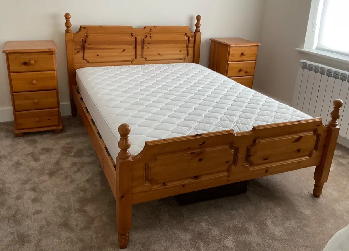 Bed and mattress - Image 1