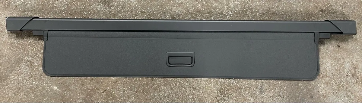 VW Touareg luggage cover - Image 1