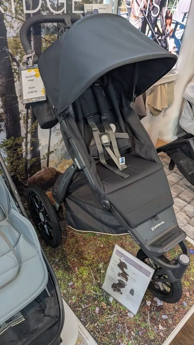 Uppababy Ridge, Bassinet and Car seat - Hybrid Running Buggy - Image 1