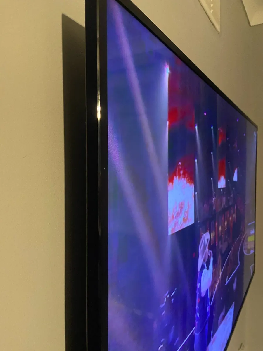 Samsung TV 58 Smart TV (6 series ) - Image 3