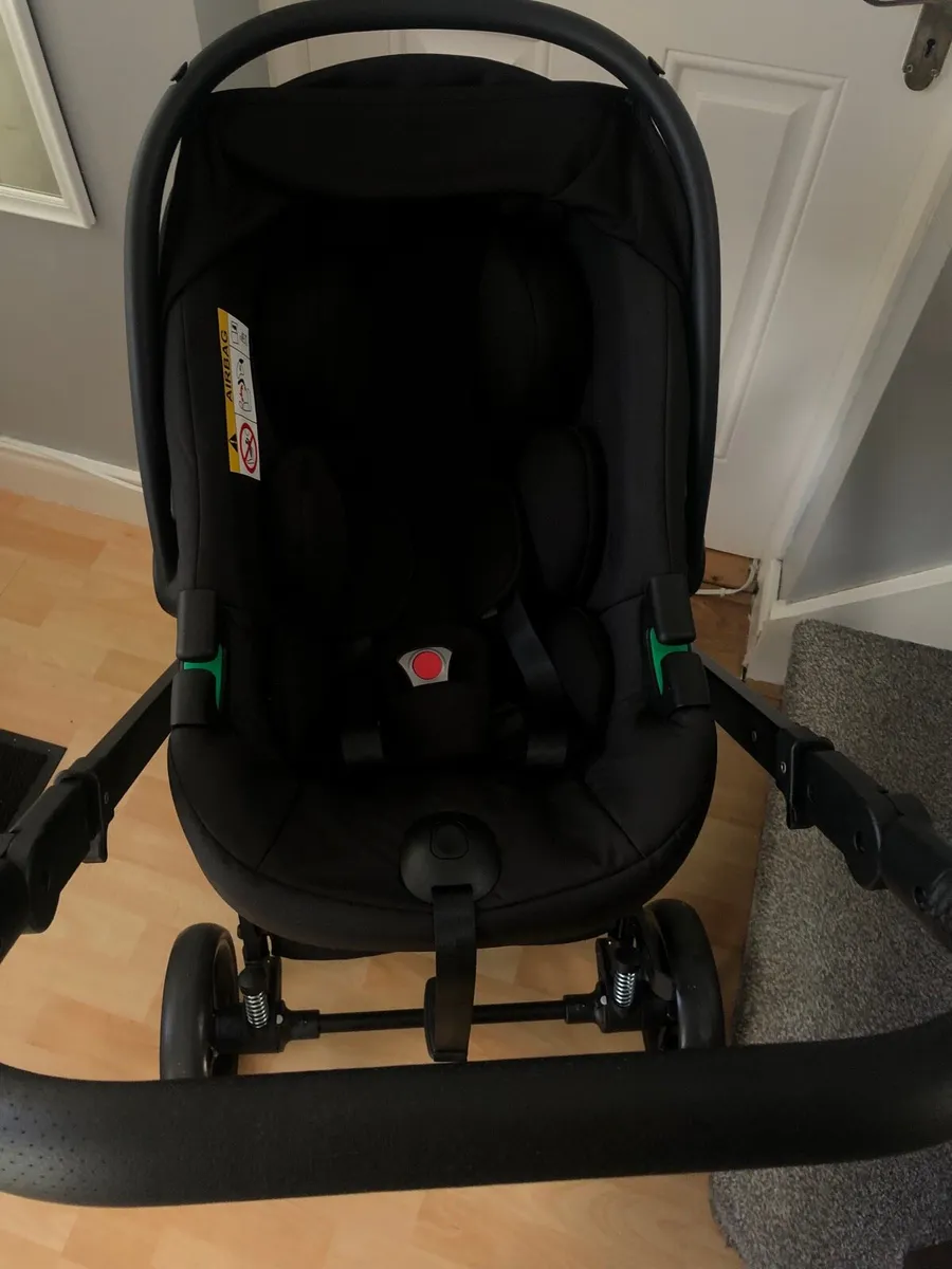 Travel system - Image 2