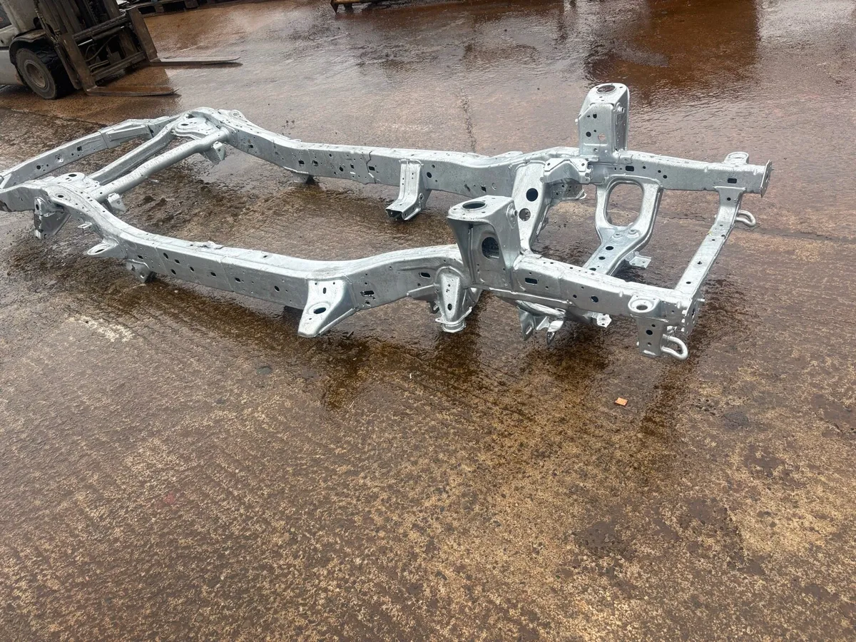 Brand new Toyota landcruiser SWB chassis - Image 2