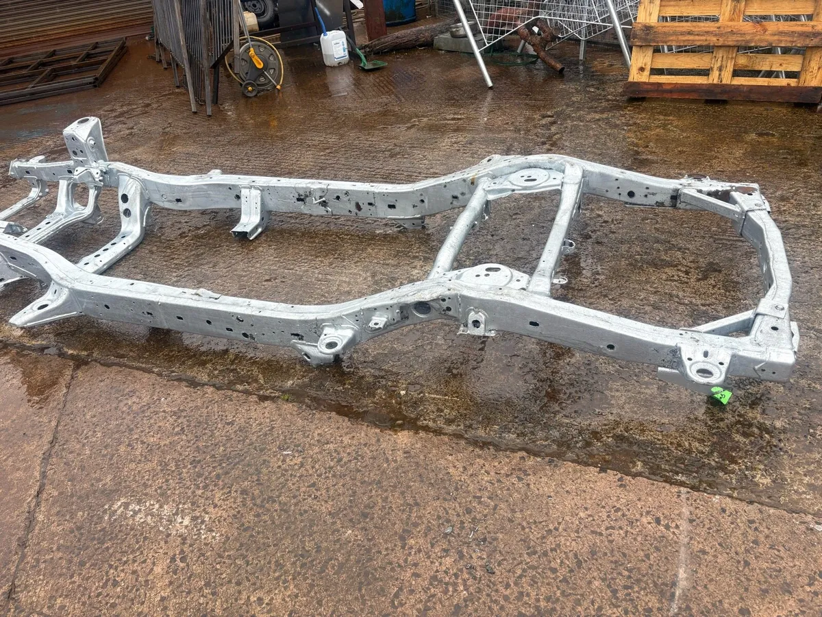 Brand new Toyota landcruiser SWB chassis - Image 3