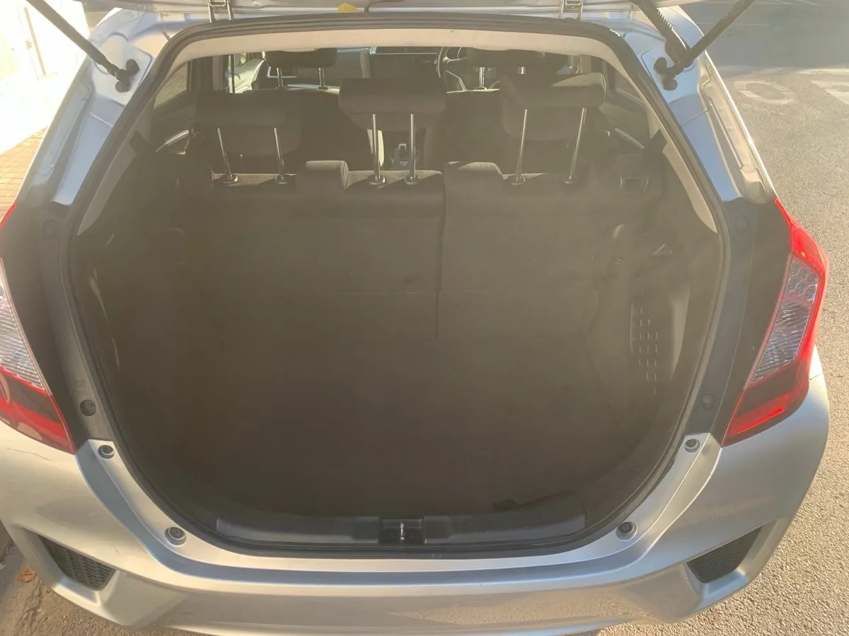 Honda Fit 2015 - Image 3