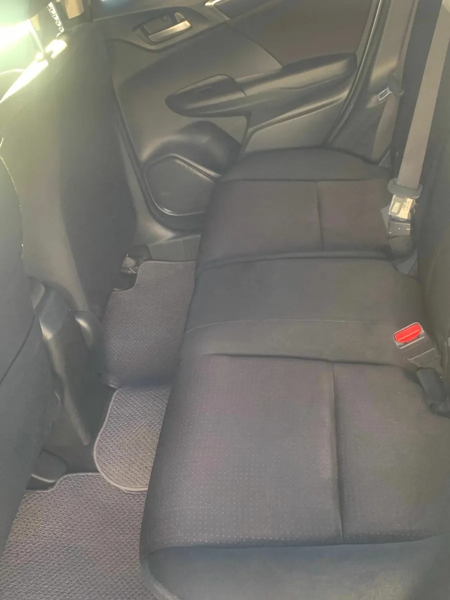 Honda Fit 2015 - Image 4