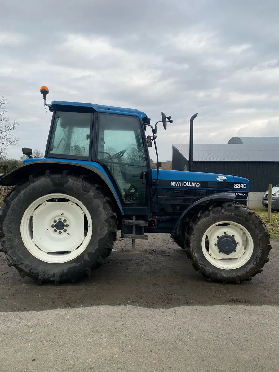 Ford 8340 - Image 2