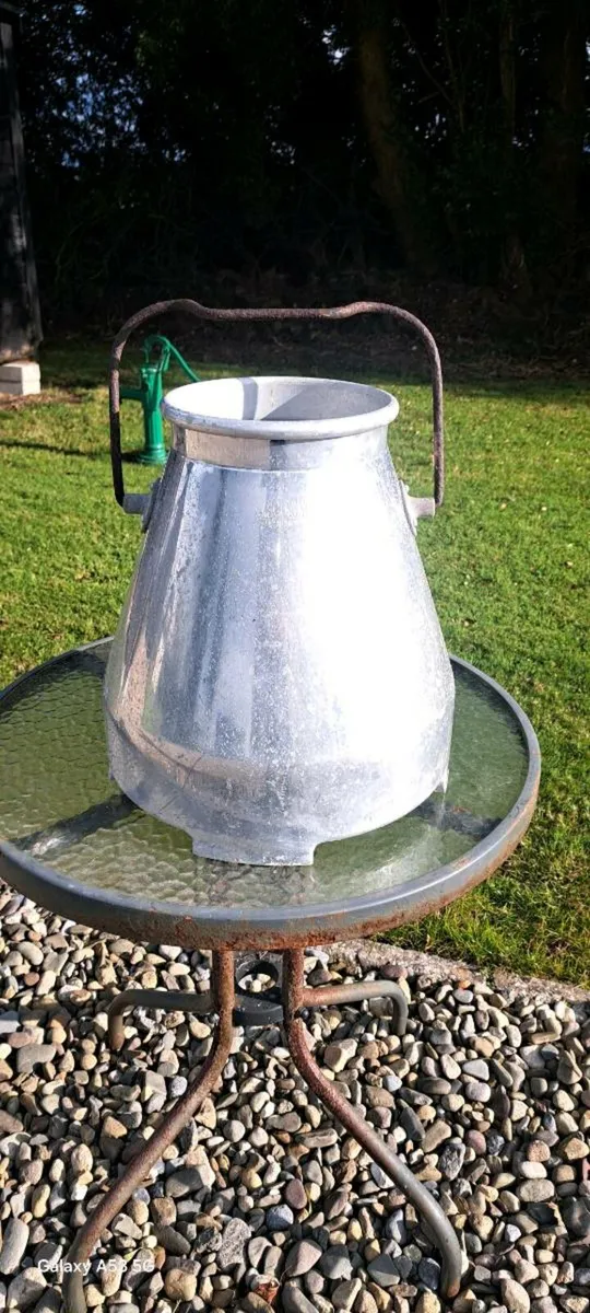 Old milk aluminium  can