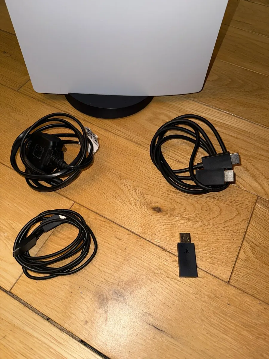 PlayStation 5 Digital Edition & Accessories - Image 3
