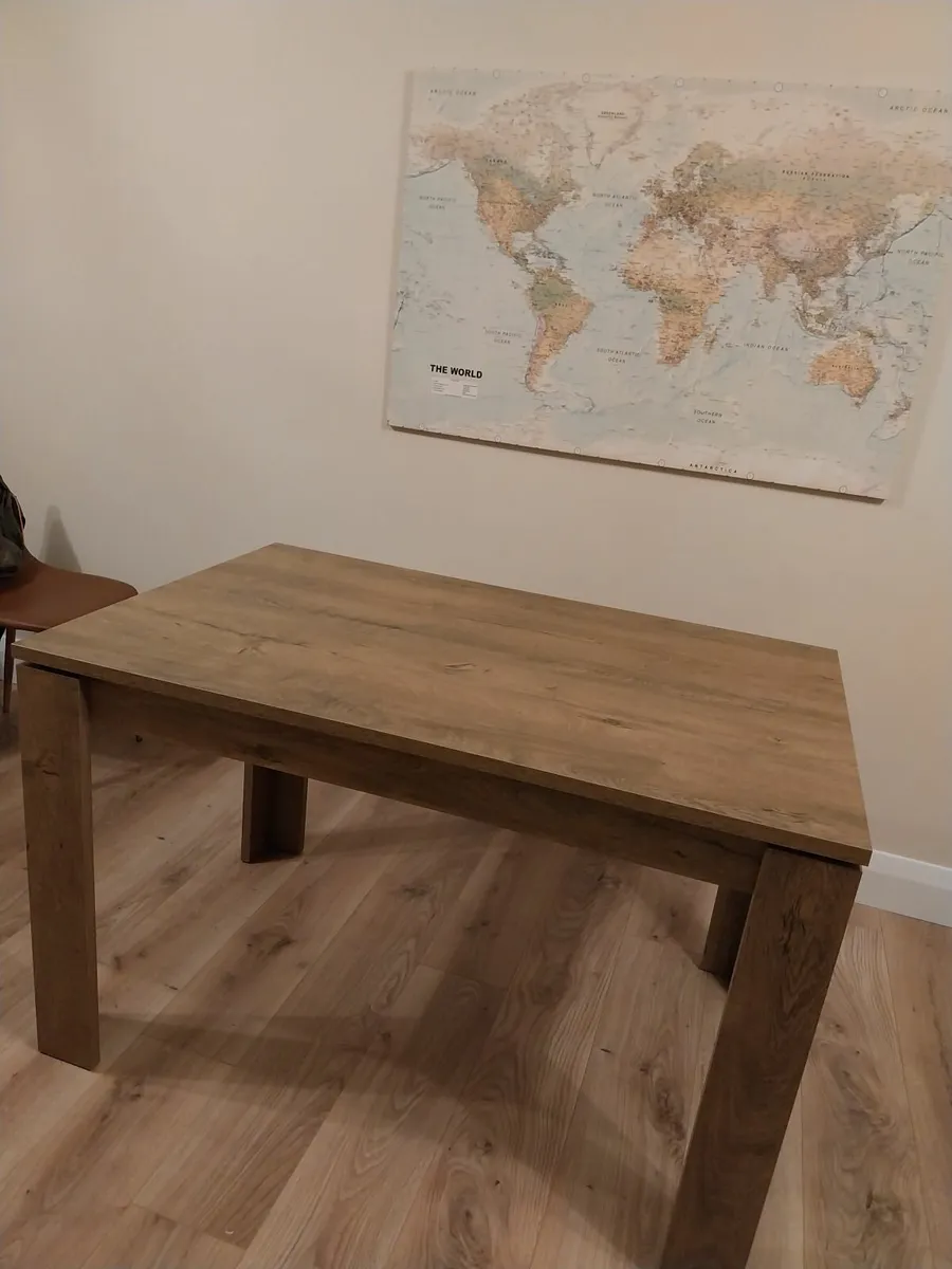 Dining table - Image 2