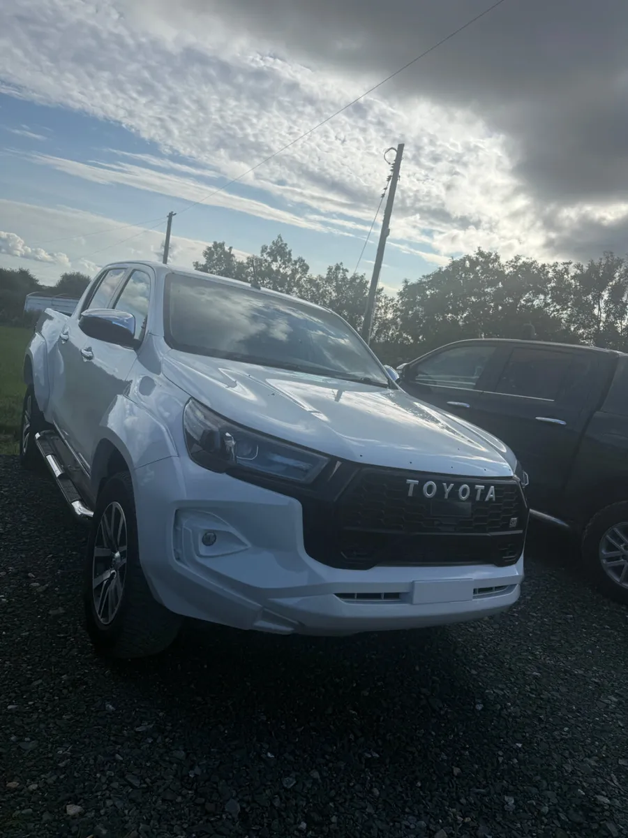 2019 TOYOTA HILUX GR INVINCIBLE - Image 1