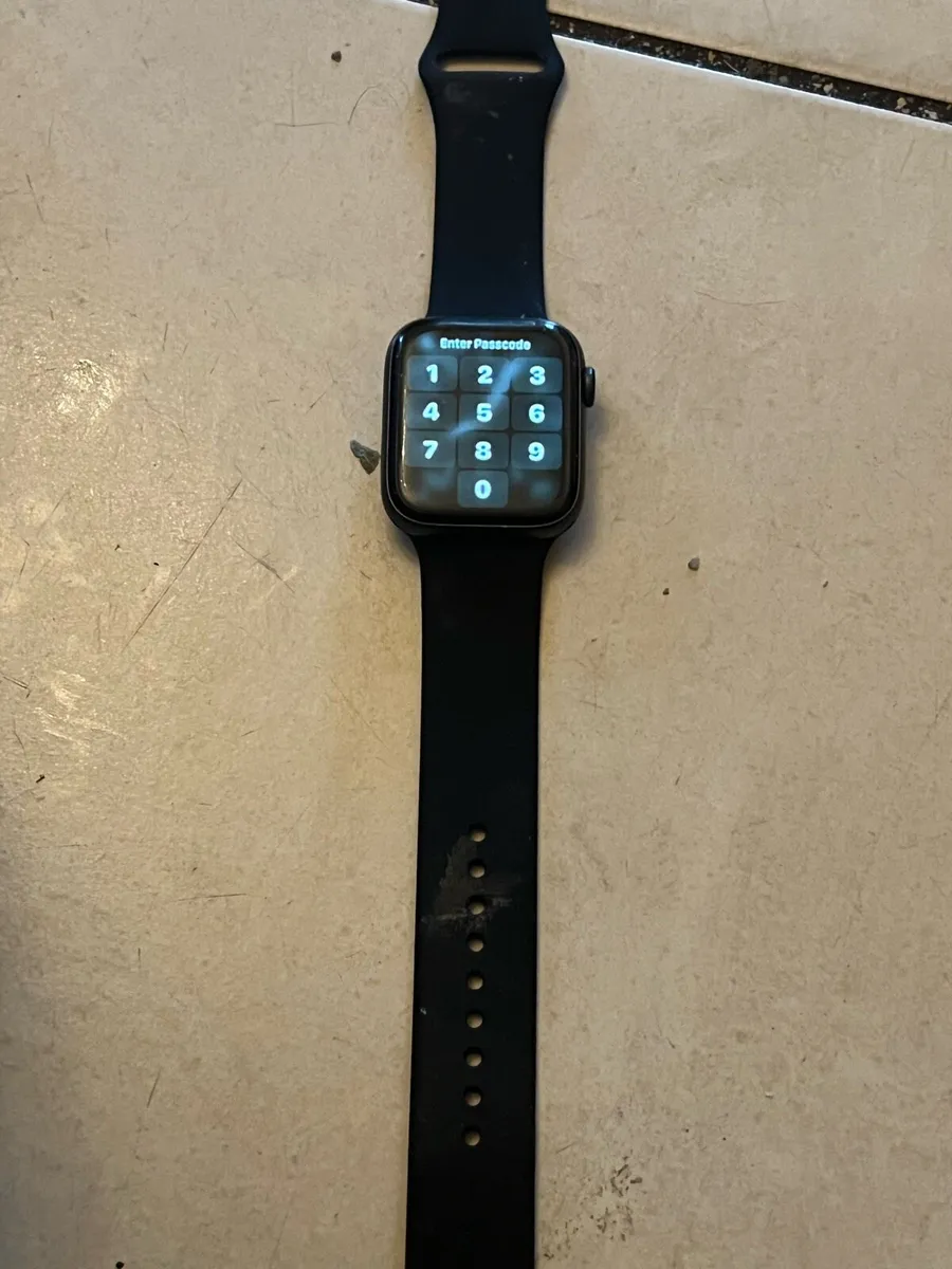 Apple Watch 6 - Image 1