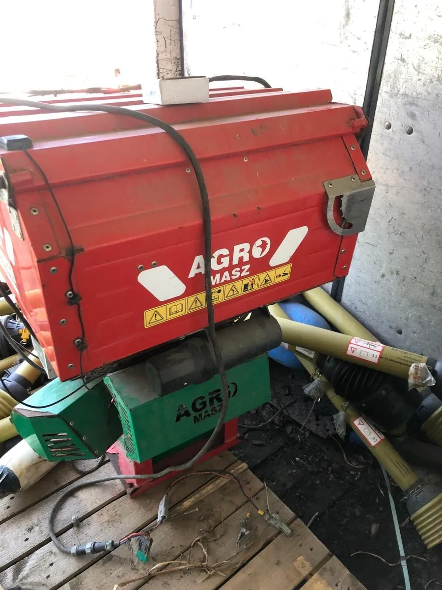 Air seeder - Image 4