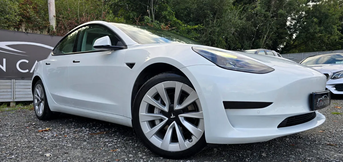 🔥 2022 Tesla Model 3 Standard Range Plus - Image 4