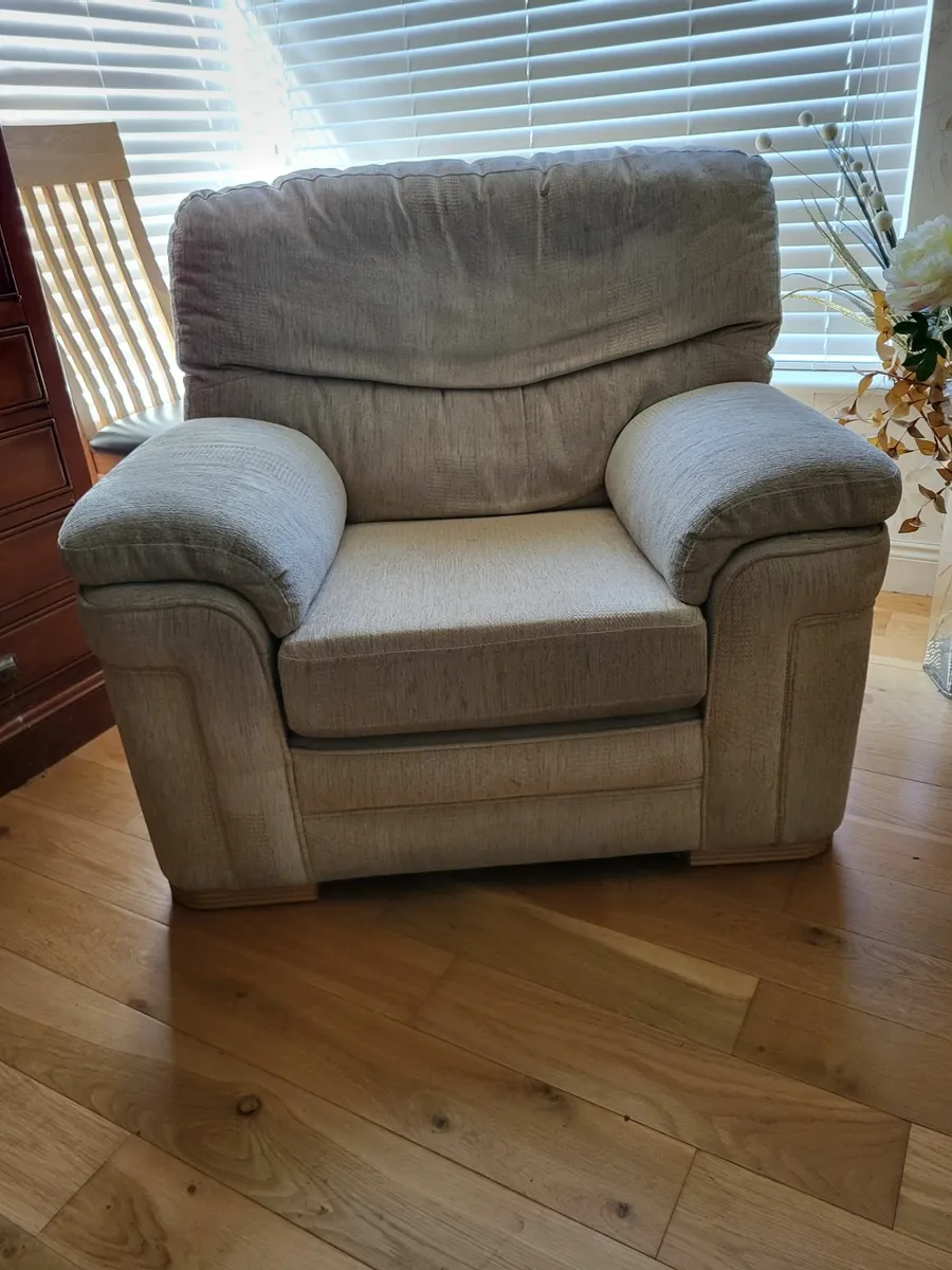 Armchairs - Image 1