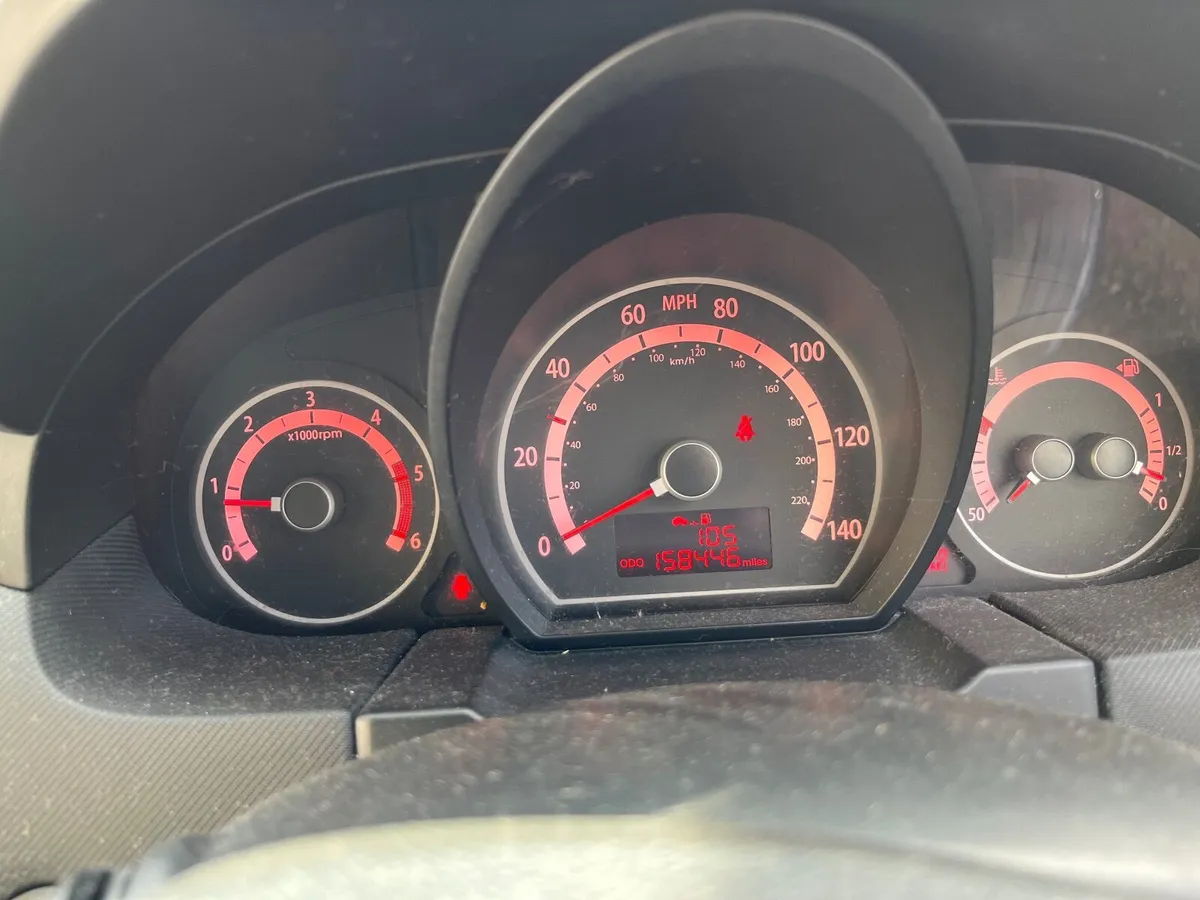 Kia Ceed 2010 - Image 2