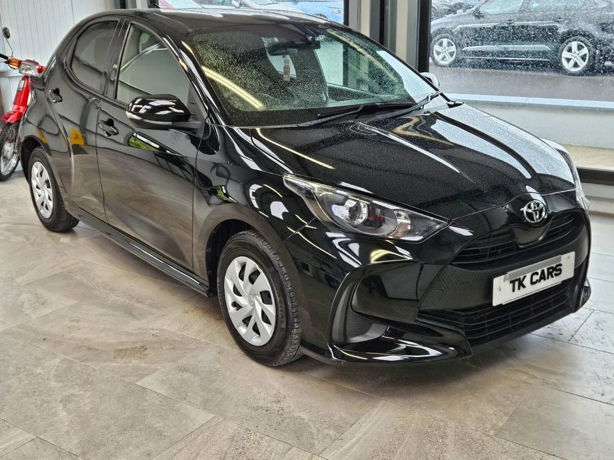 201 TOYOTA YARIS 1.0 PETROL  5-DOOR - Image 1
