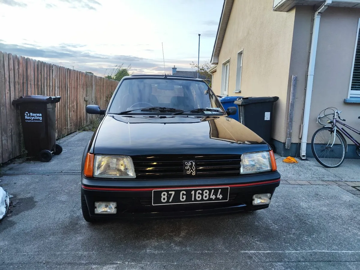 Peugeot 205 1987 - Image 2