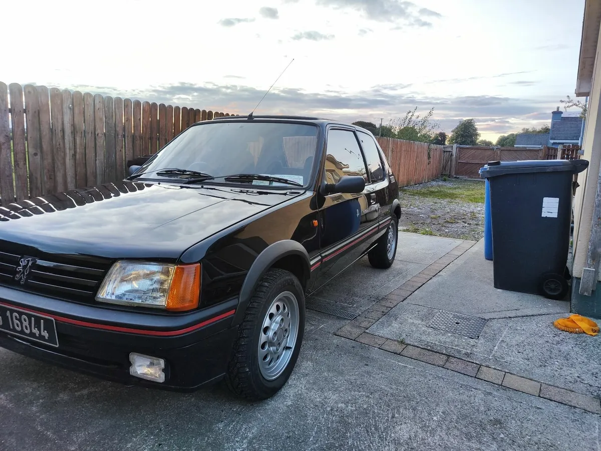 Peugeot 205 1987 - Image 3