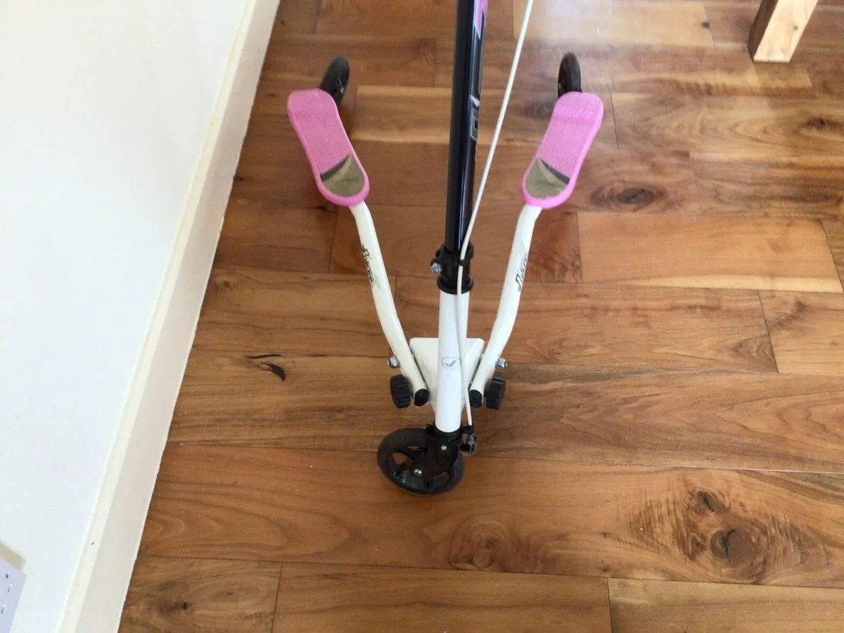 Flicker 3 scooter - Image 3