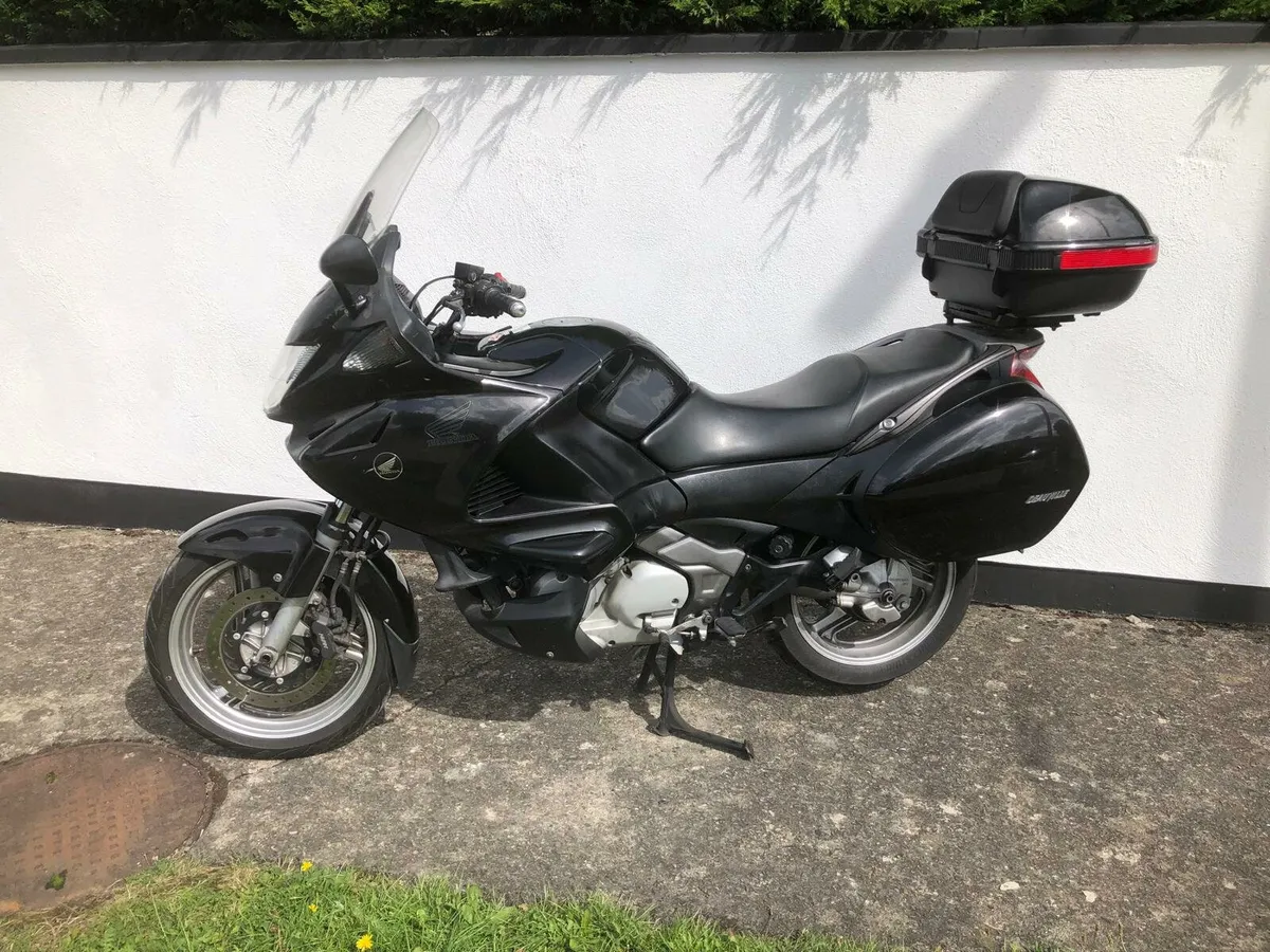 Honda deauville 700cc - Image 2