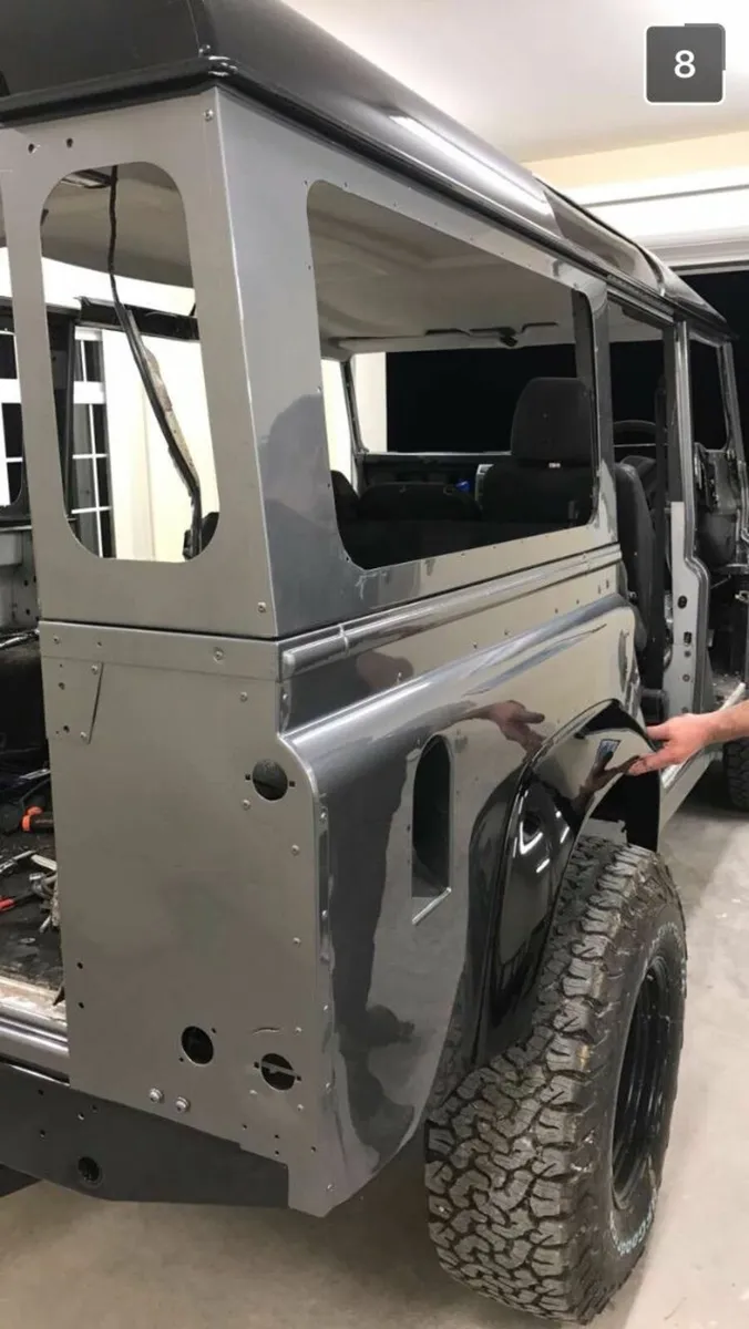 Land Rover Defender TD5 XS (crew cab) - Image 4
