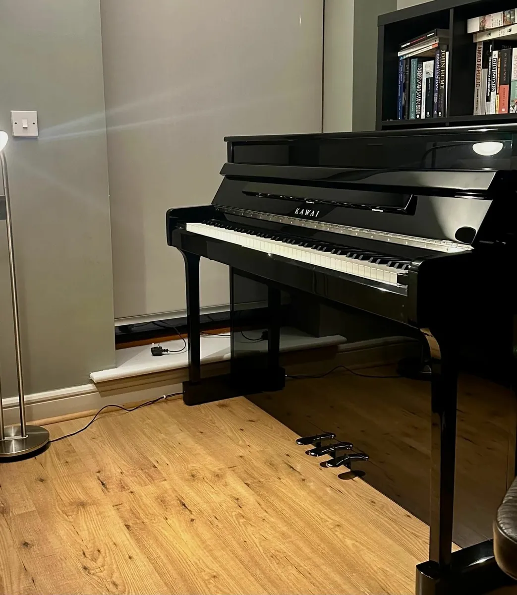 Kawai CS11 digital piano - Image 1