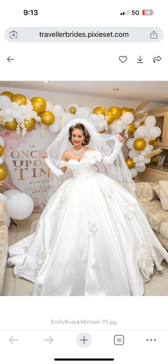 Wedding dress - Image 4