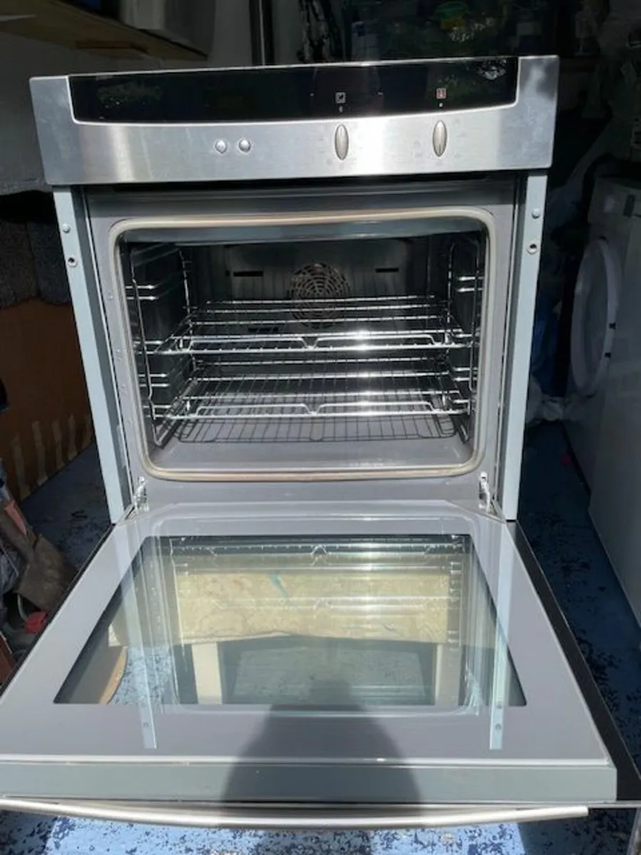 Neff integrated oven and Neff hob. - Image 1