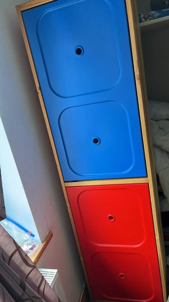 Children’s Wardrobe - Image 1