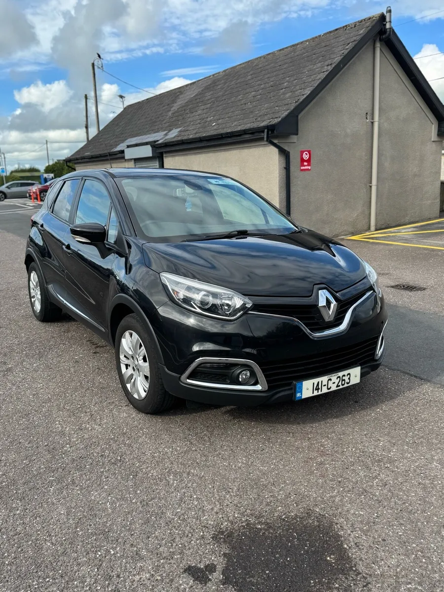 Renault Captur - Image 1