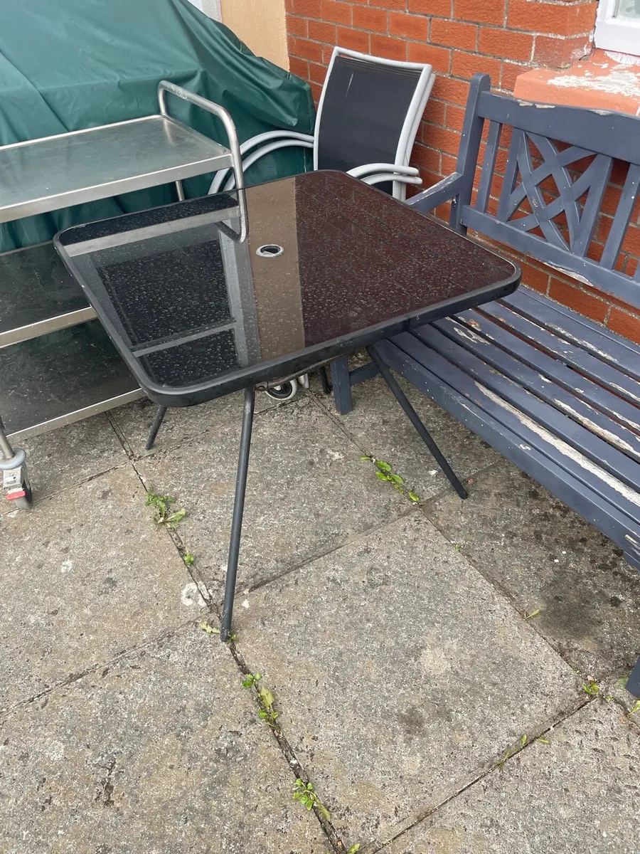 Garden table - Image 2