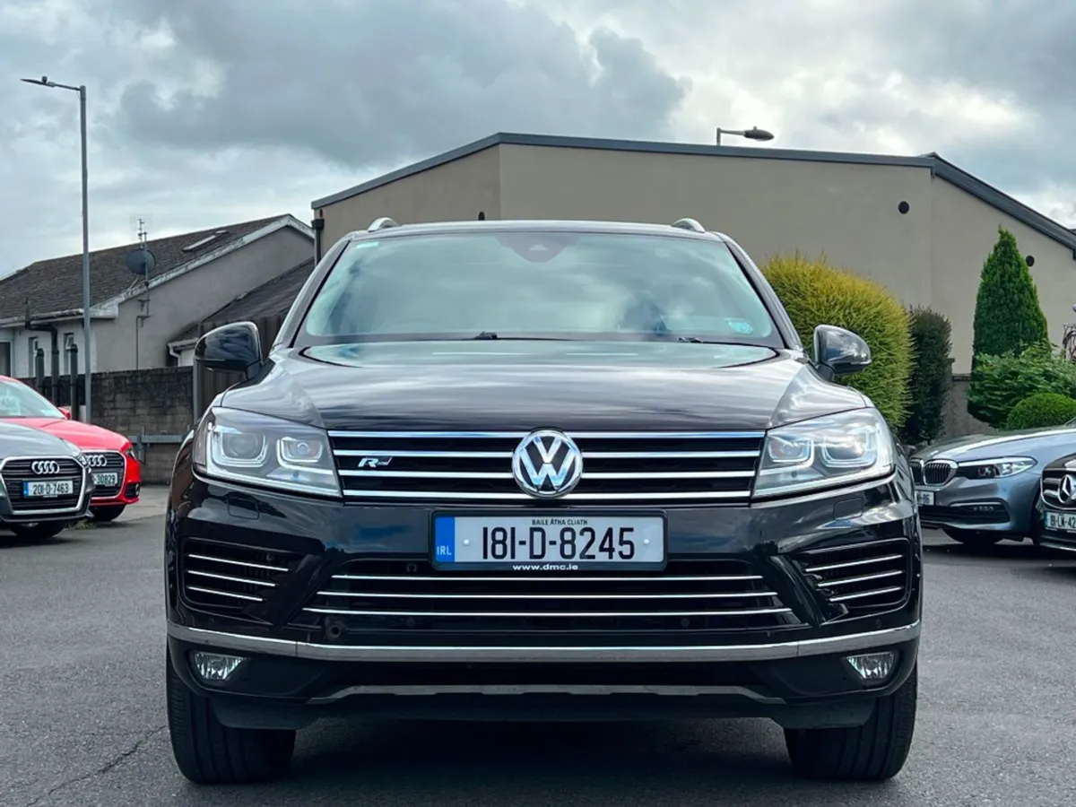Volkswagen Touareg 3.0tdi 262BHP V6 5DR Auto  pan - Image 2