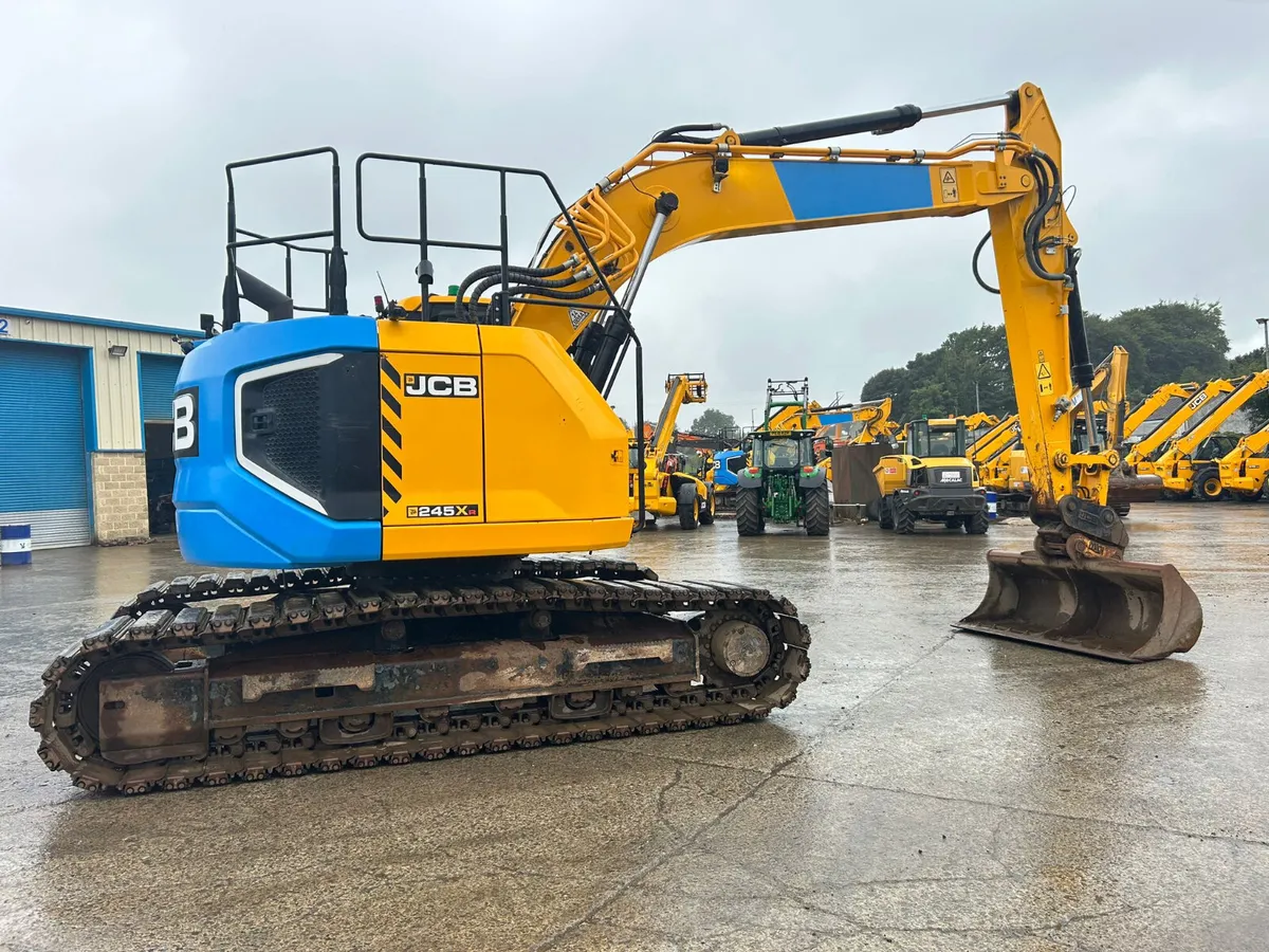 2021 JCB 245 XRL Only 3411 - MULLANS - Image 3