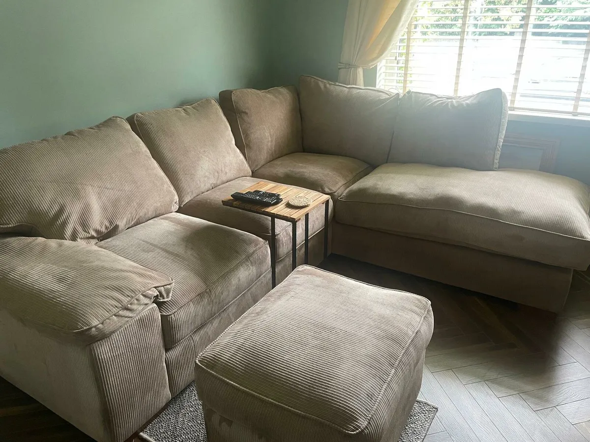 Corner sofa and foot rest - Image 1