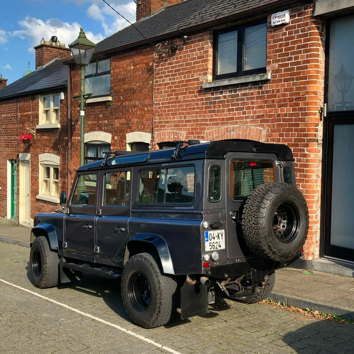Land Rover Defender TD5 XS (crew cab) - Image 1
