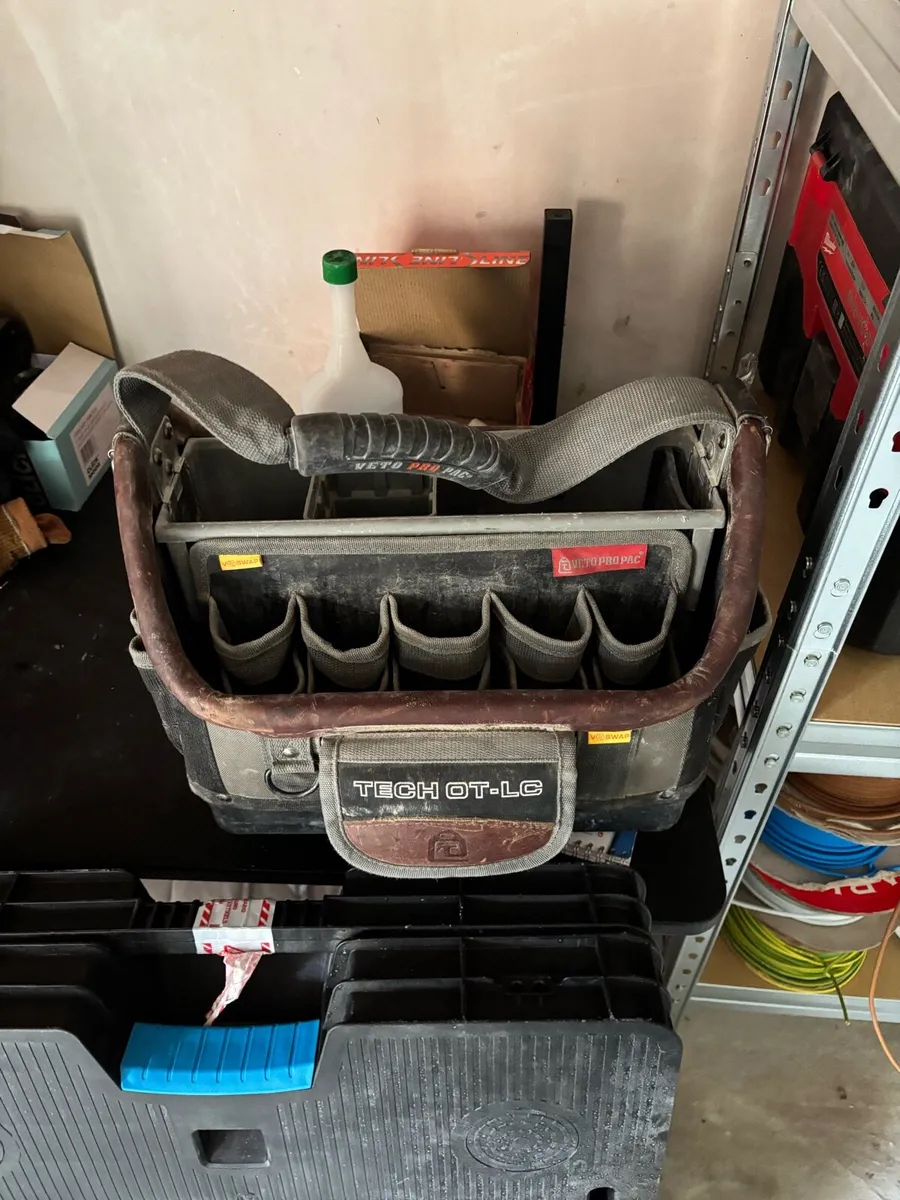 Milwaukee Vaccum & Veto Toolbag - Image 3