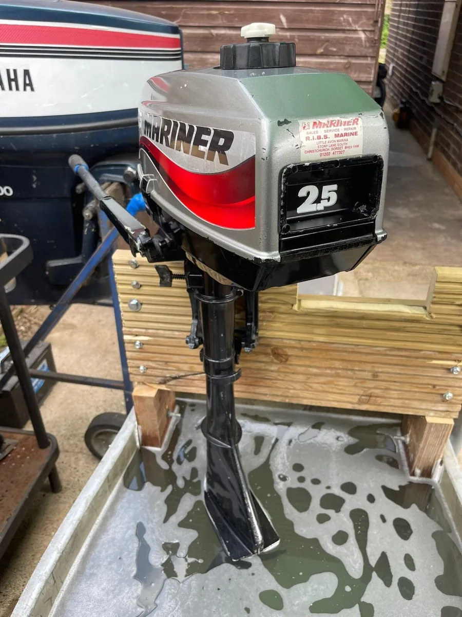 Mariner 2.5hp boat engine - Image 3