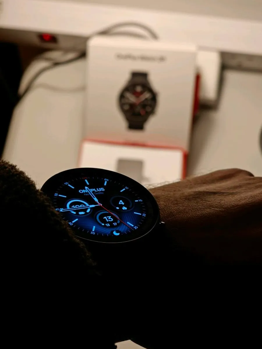 OnePlus Watch 2r - in warranty smartwatch - Image 2