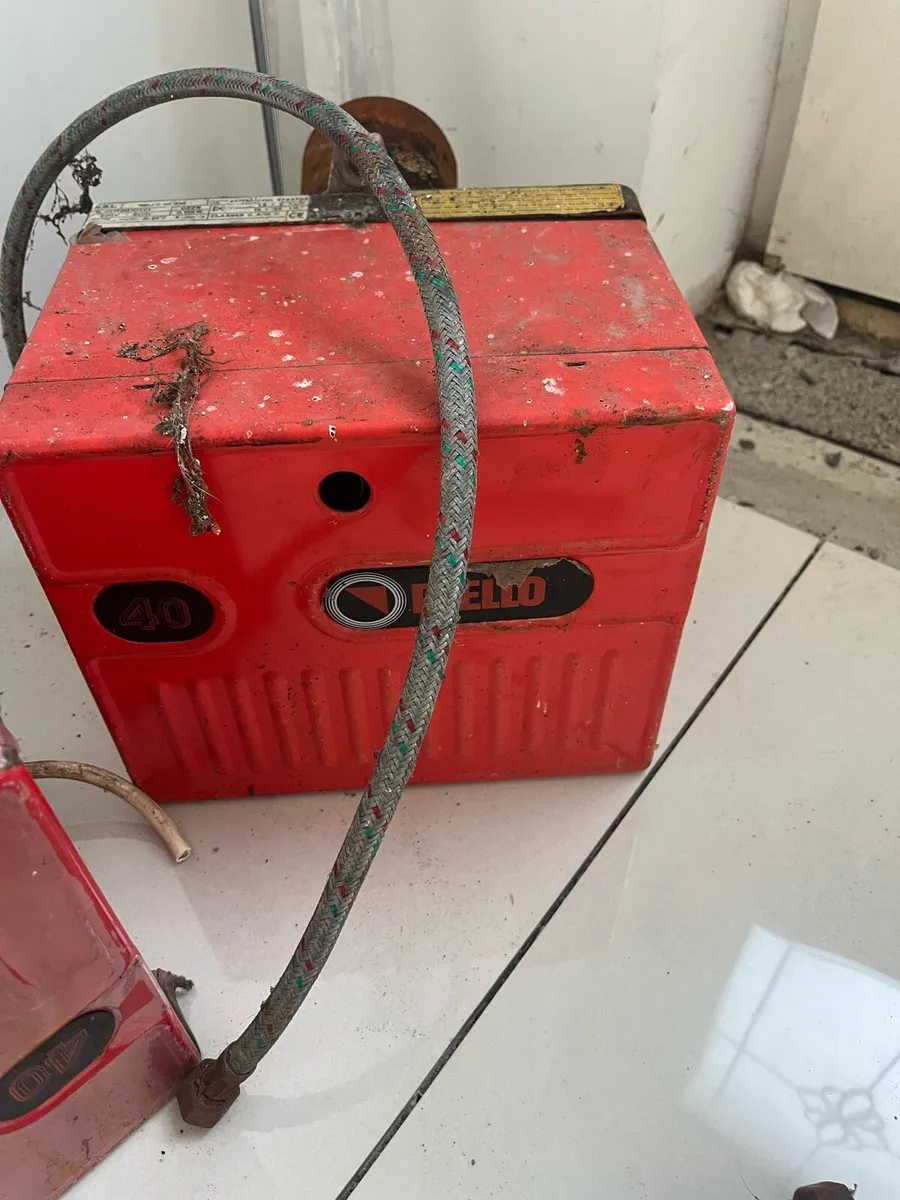 Oil burners - Image 1