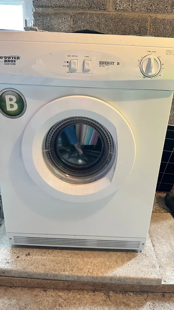 Tumble dryer and other items - Image 1