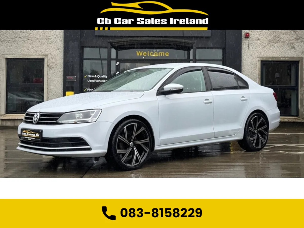 Volkswagen Jetta 2.0 TDI SE Saloon 4dr Diesel DSG - Image 2