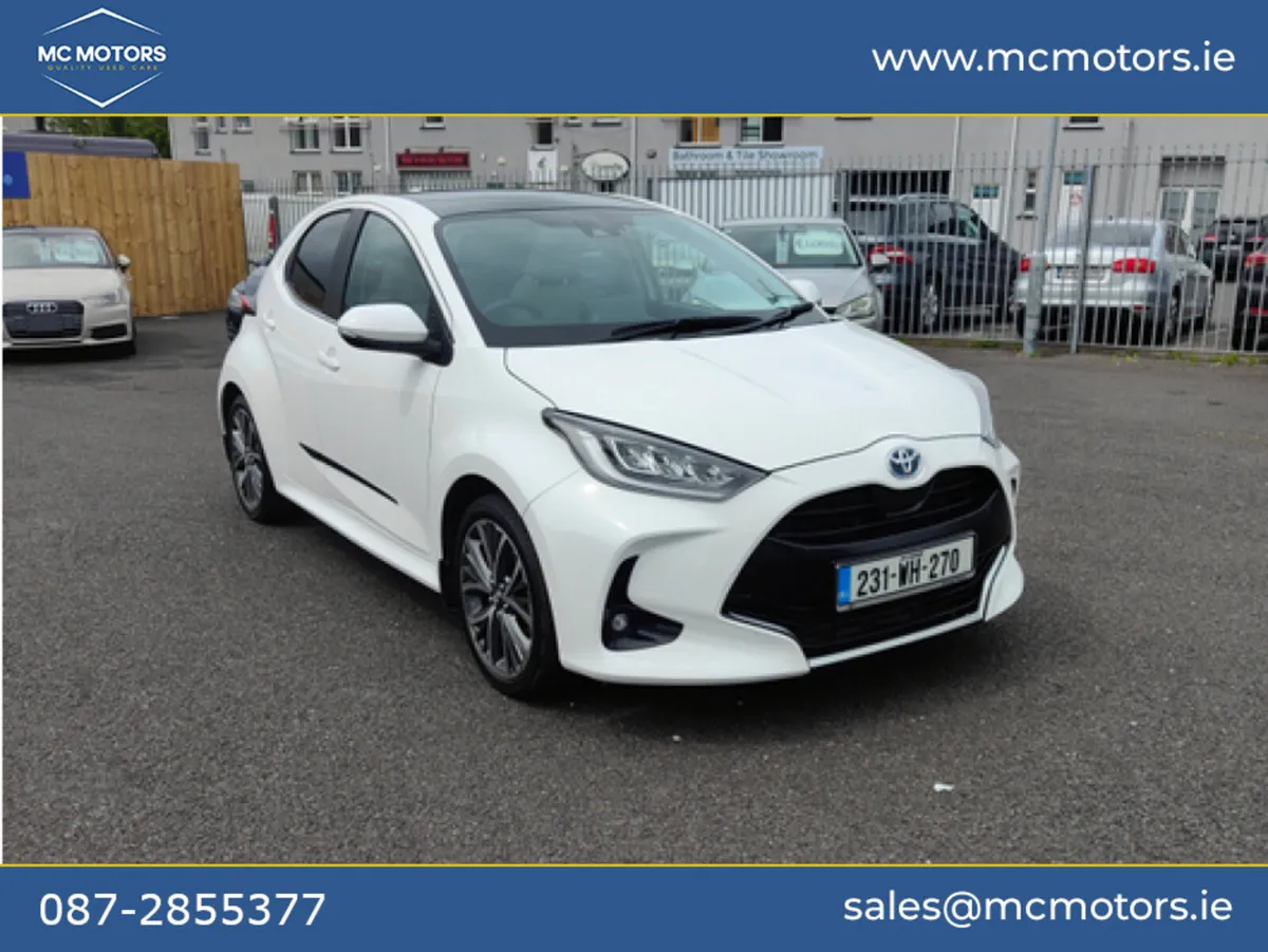 Toyota Yaris 1.5 PLATINUM 4DR AUTO - Image 1