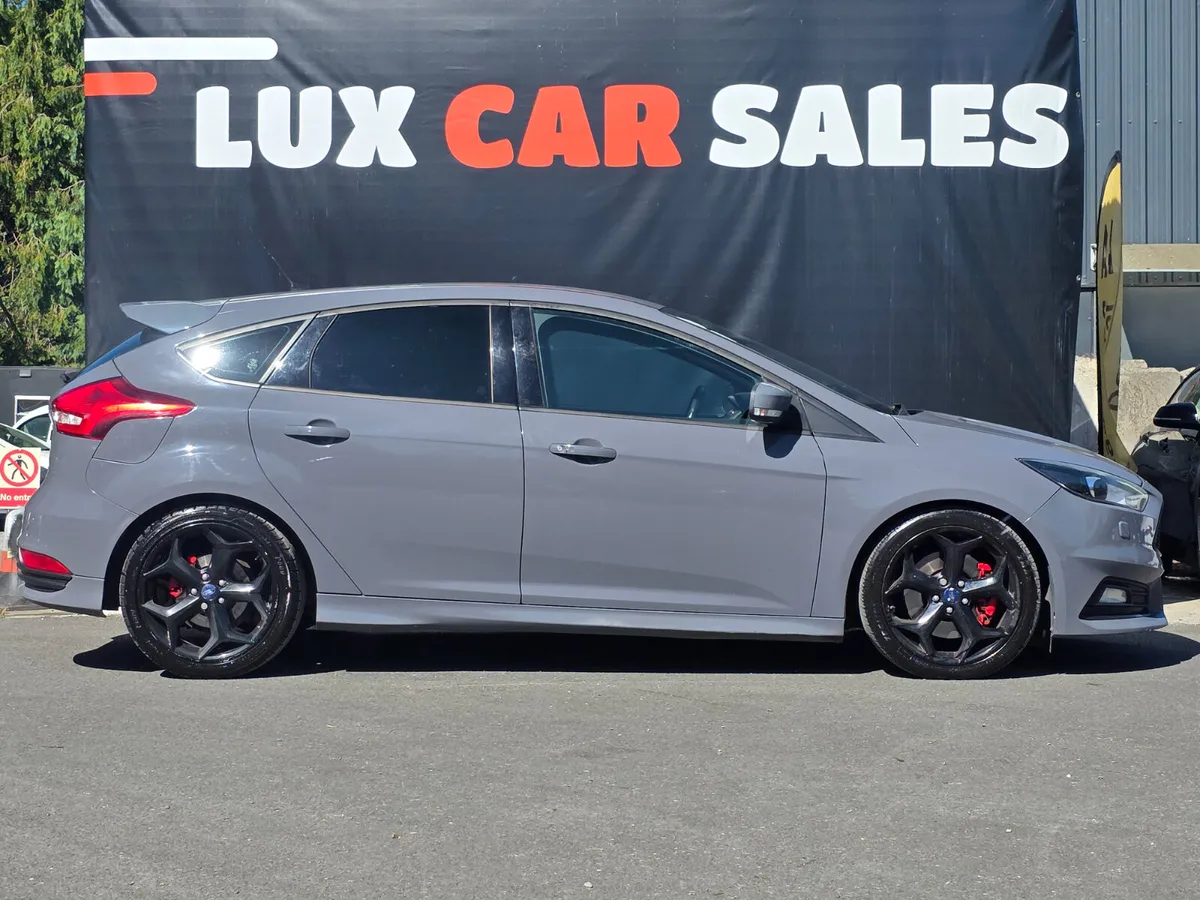 2015 Ford Focus 2.0 TDCI ST-3  185BHP MODEL - Image 2