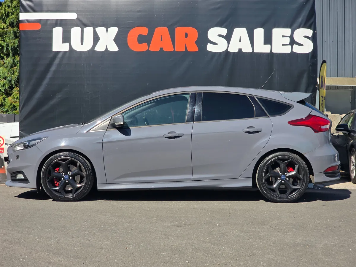 2015 Ford Focus 2.0 TDCI ST-3  185BHP MODEL - Image 3