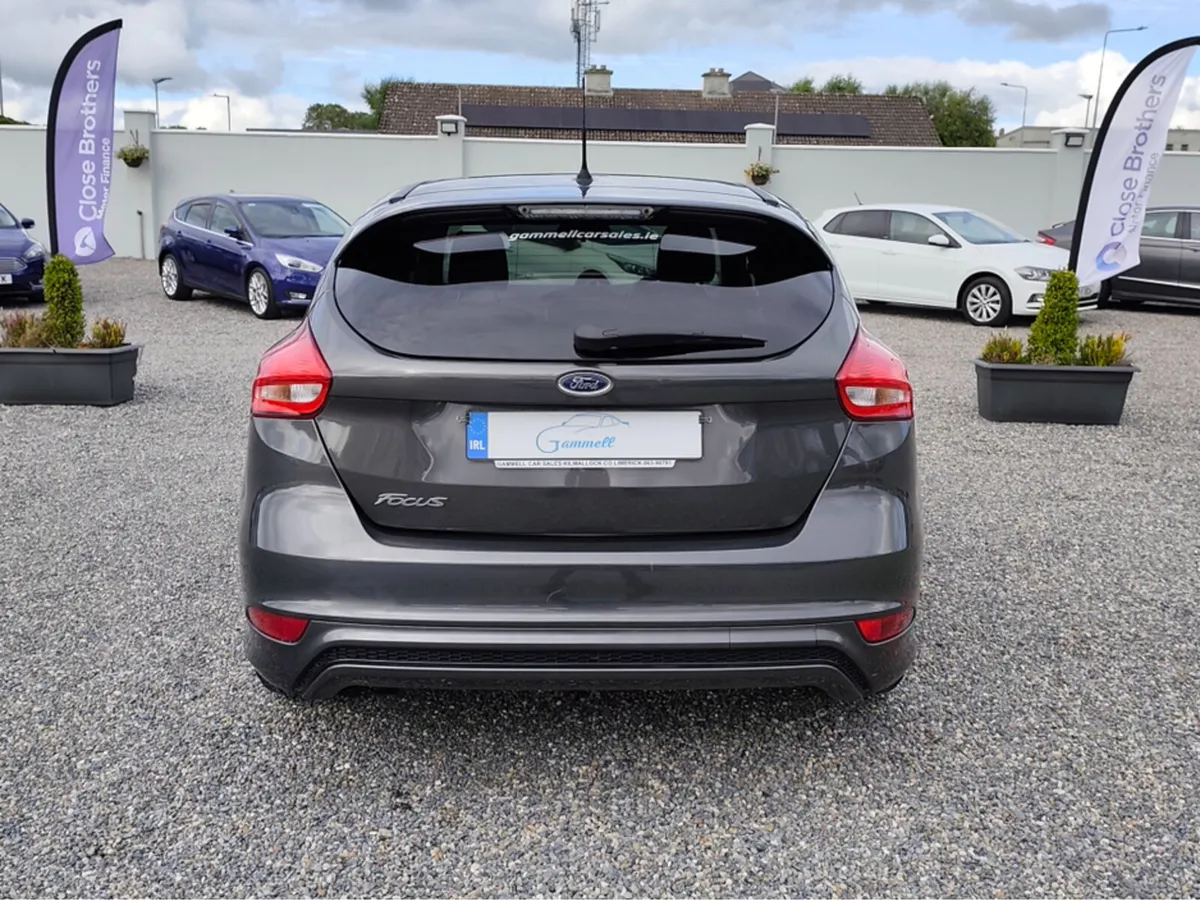 Ford Focus ST-LINE TDCI - Image 3