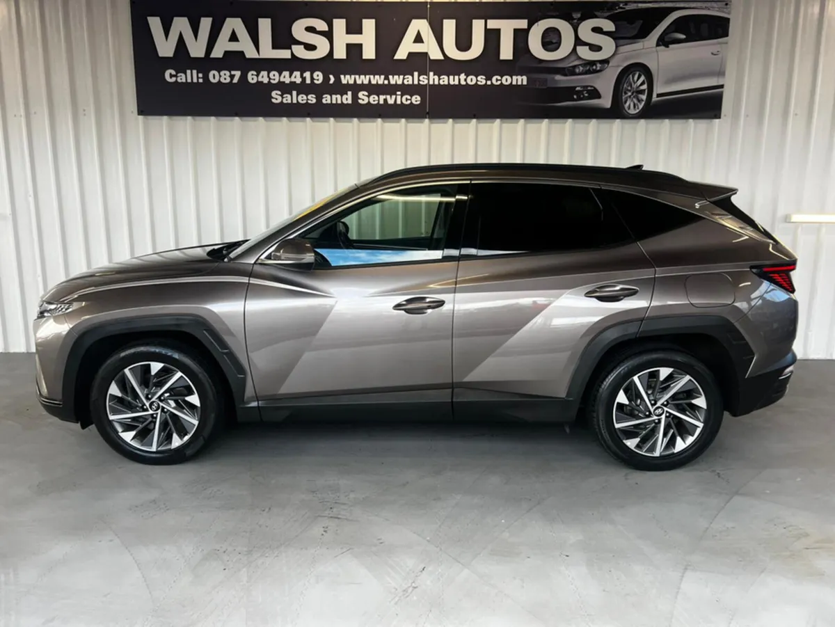 Hyundai Tucson EXECUTIVE PLUS 5DR - Image 2