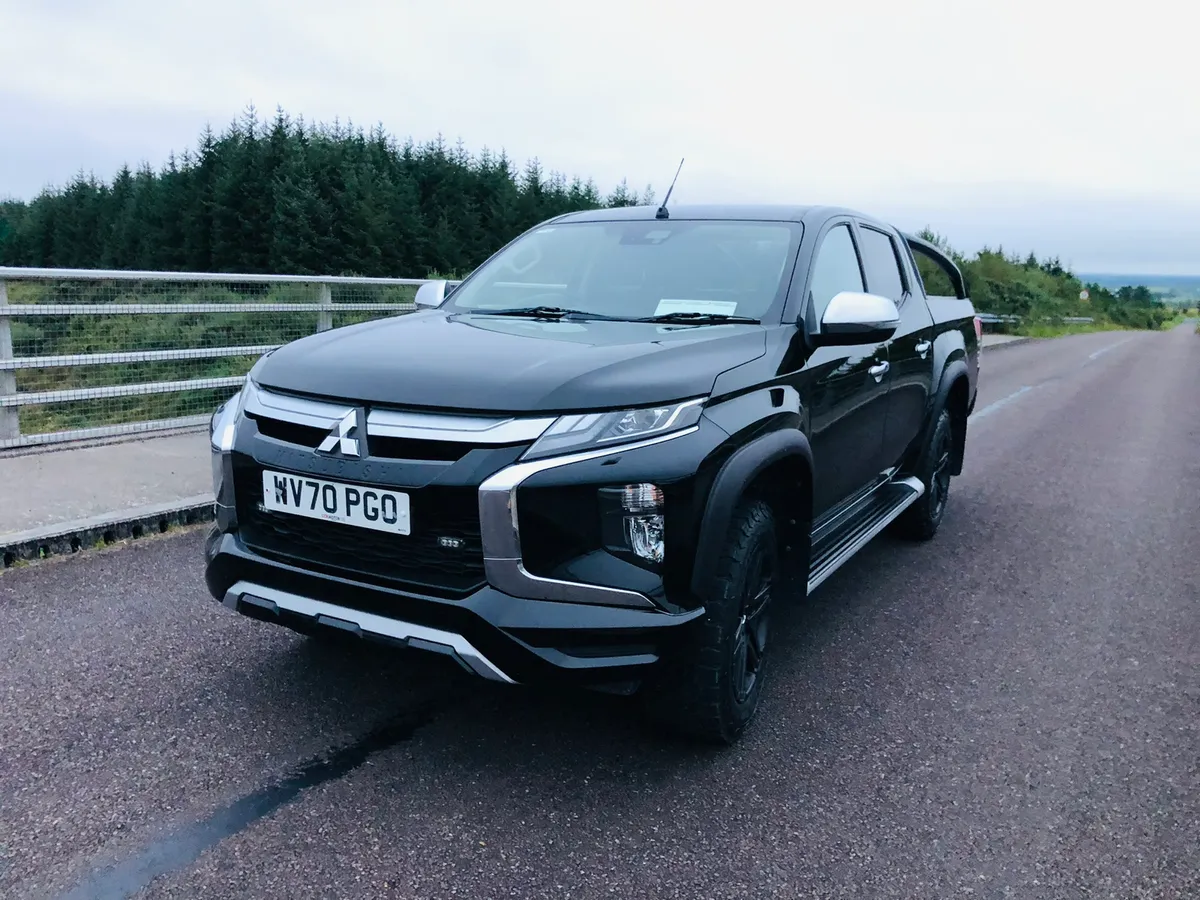 2021 Mitsubishi L200 Barbarian - Image 2