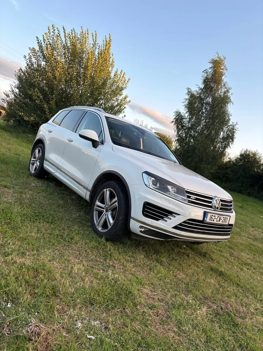 Volkswagen Touareg - Image 1