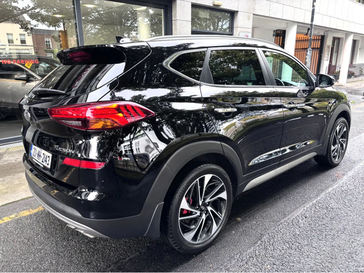 Hyundai Tucson 1.6d EXECUTIVE PLUS 5DR - Image 2
