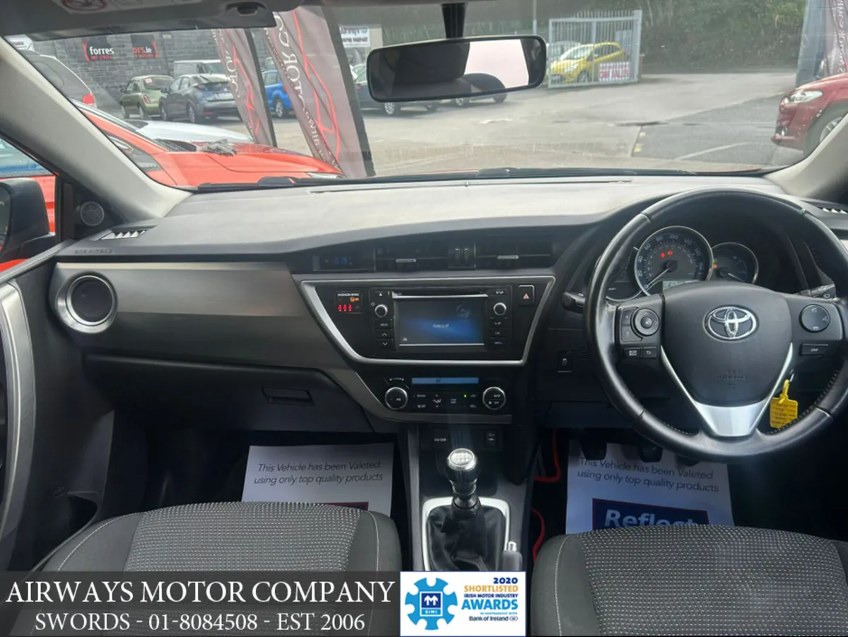 Toyota Auris ICON 100BHP 5DR - Image 3